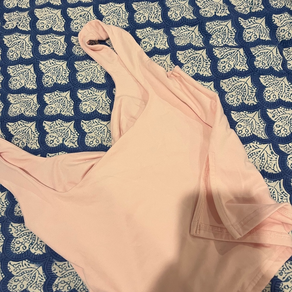 Pink Tanktop - Picture 2 of 5